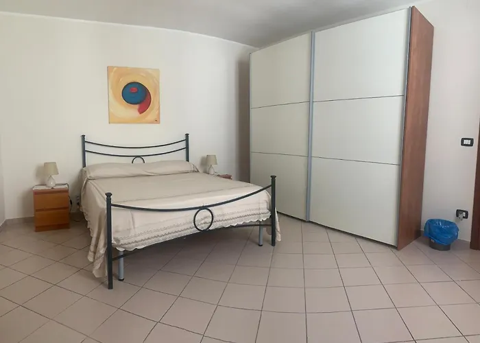 Casa Adriana, Centralissima, Confinante Ospedale Civile